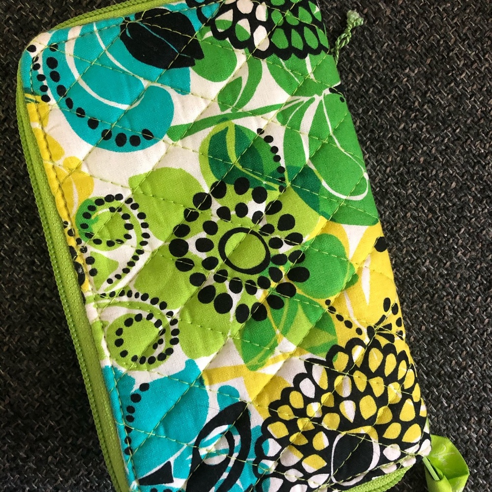 Vera Bradley Green Wallet, never used